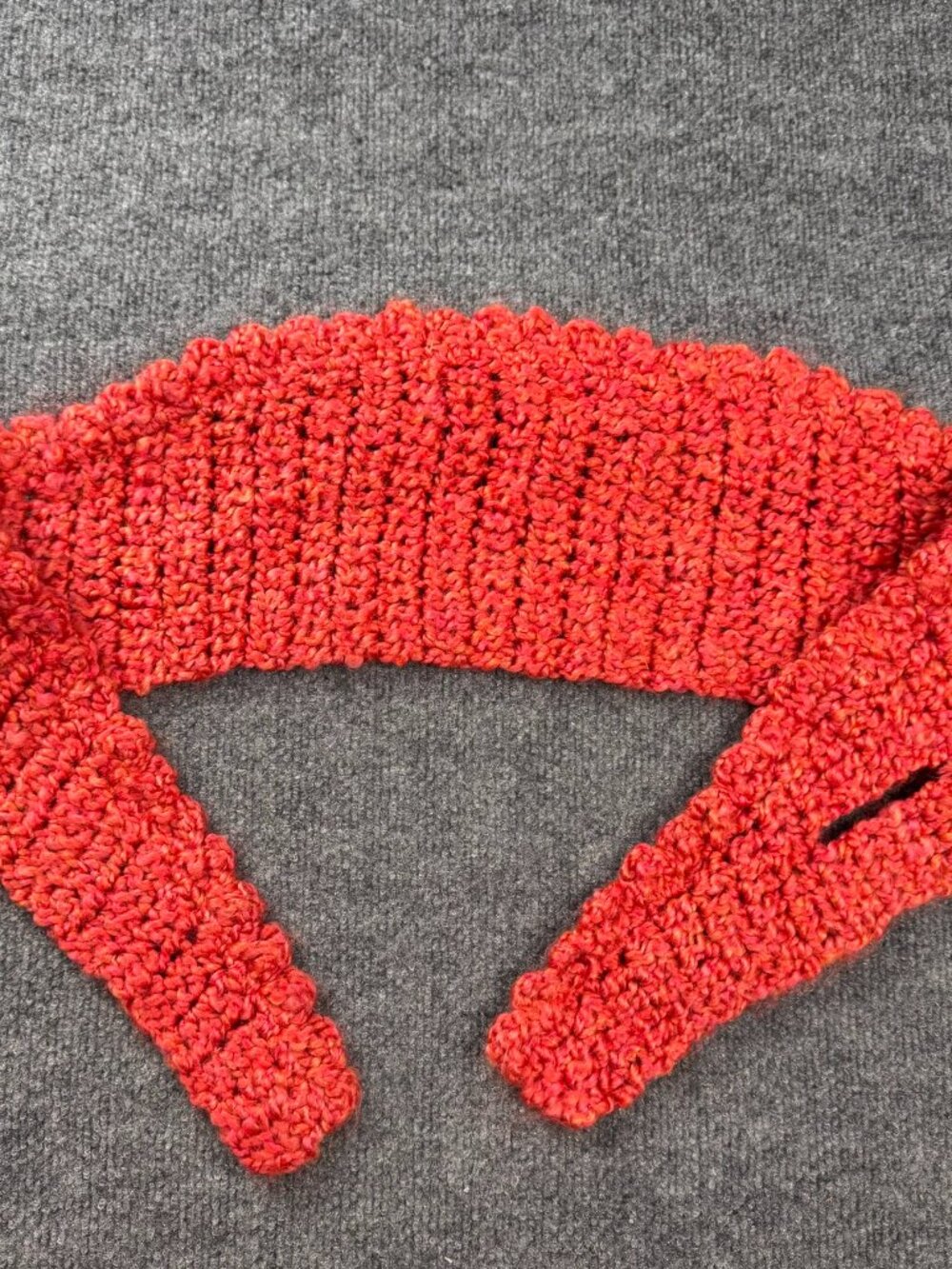 vintage handmade red crochet keyhole scarf textured knit neck warmer ascot